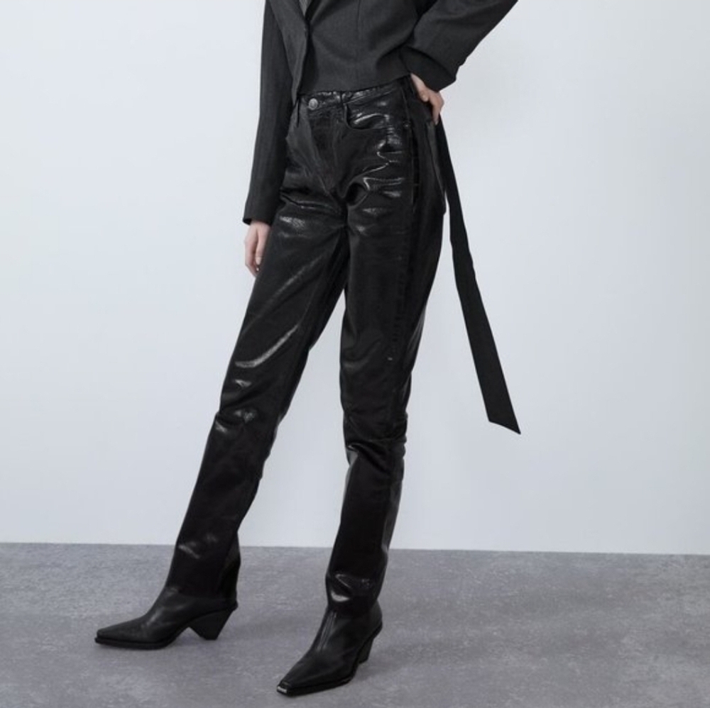 NWT Zara Black Wax-Coated Slim Jeans – Size US 4
